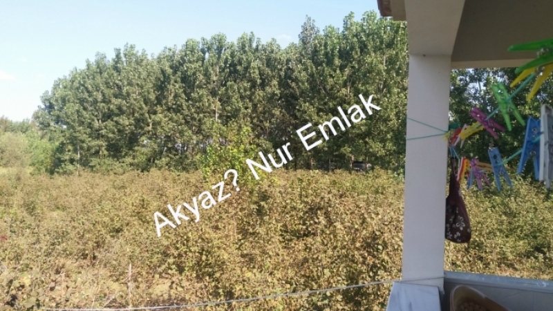 Güzel mevkide satılık müstakil ev Akyazı Nur Emlak
